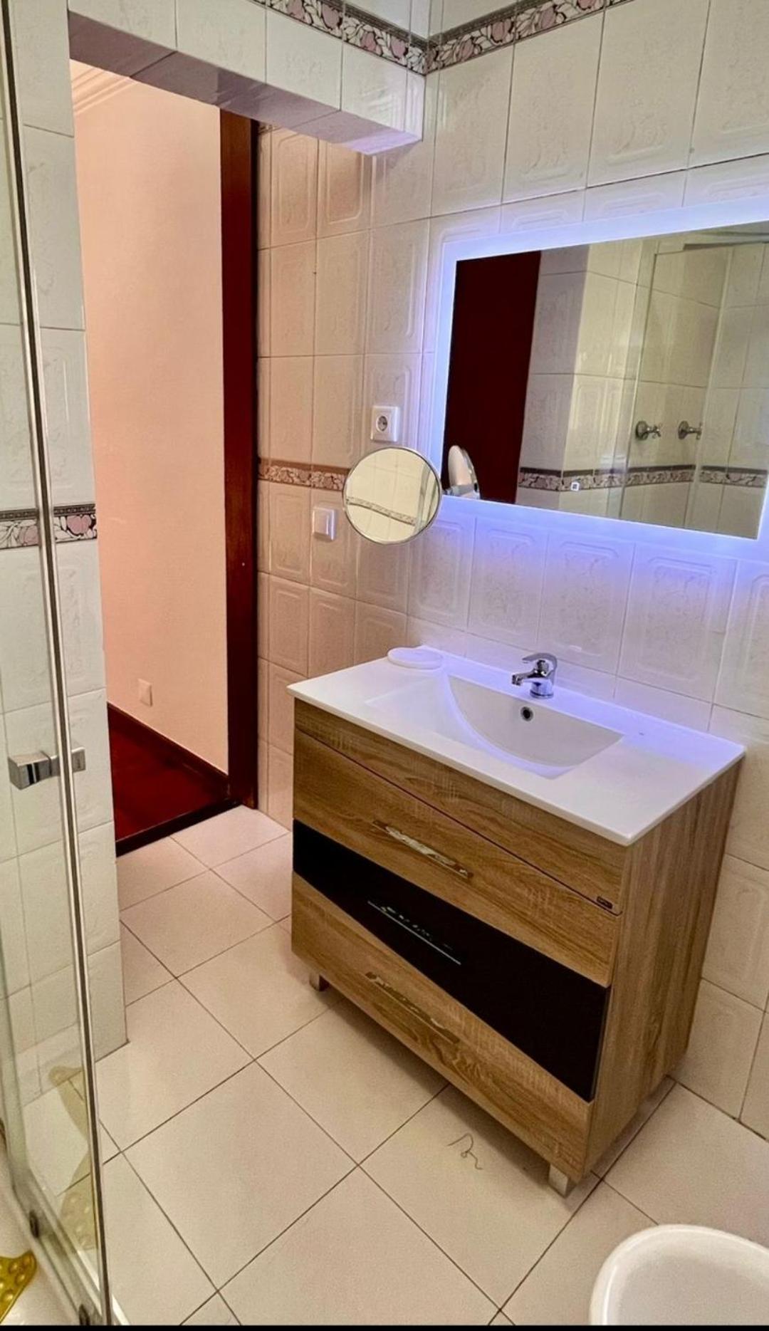 Quarto Boa Localizacao Com Cozinha E Casa De Banho Costa de Caparica Exterior foto