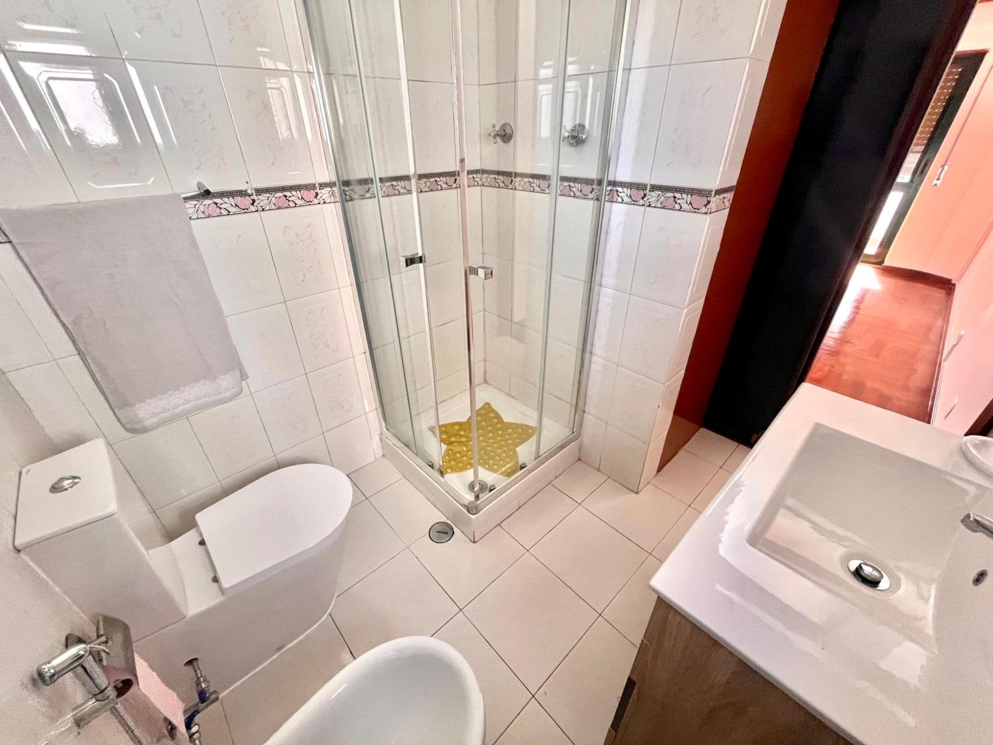 Quarto Boa Localizacao Com Cozinha E Casa De Banho Costa de Caparica Exterior foto